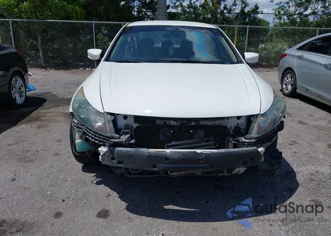 2010 Honda Accord 2.4 Lx-P из США, поврежденный, VIN 1HGCP2F45AA180393